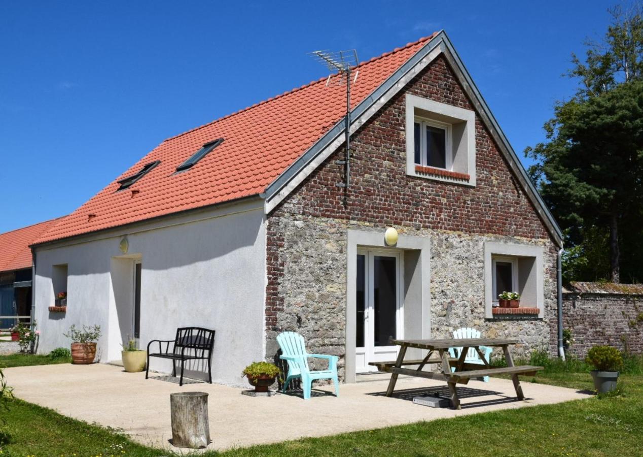 Le Clos De L'Angley Gites Et Ecurie Caffiers Exteriör bild